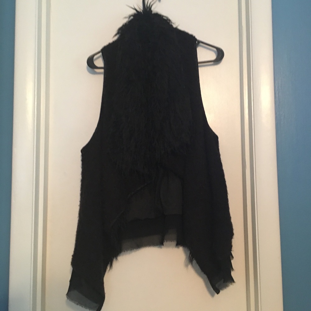 Furry vest size medium